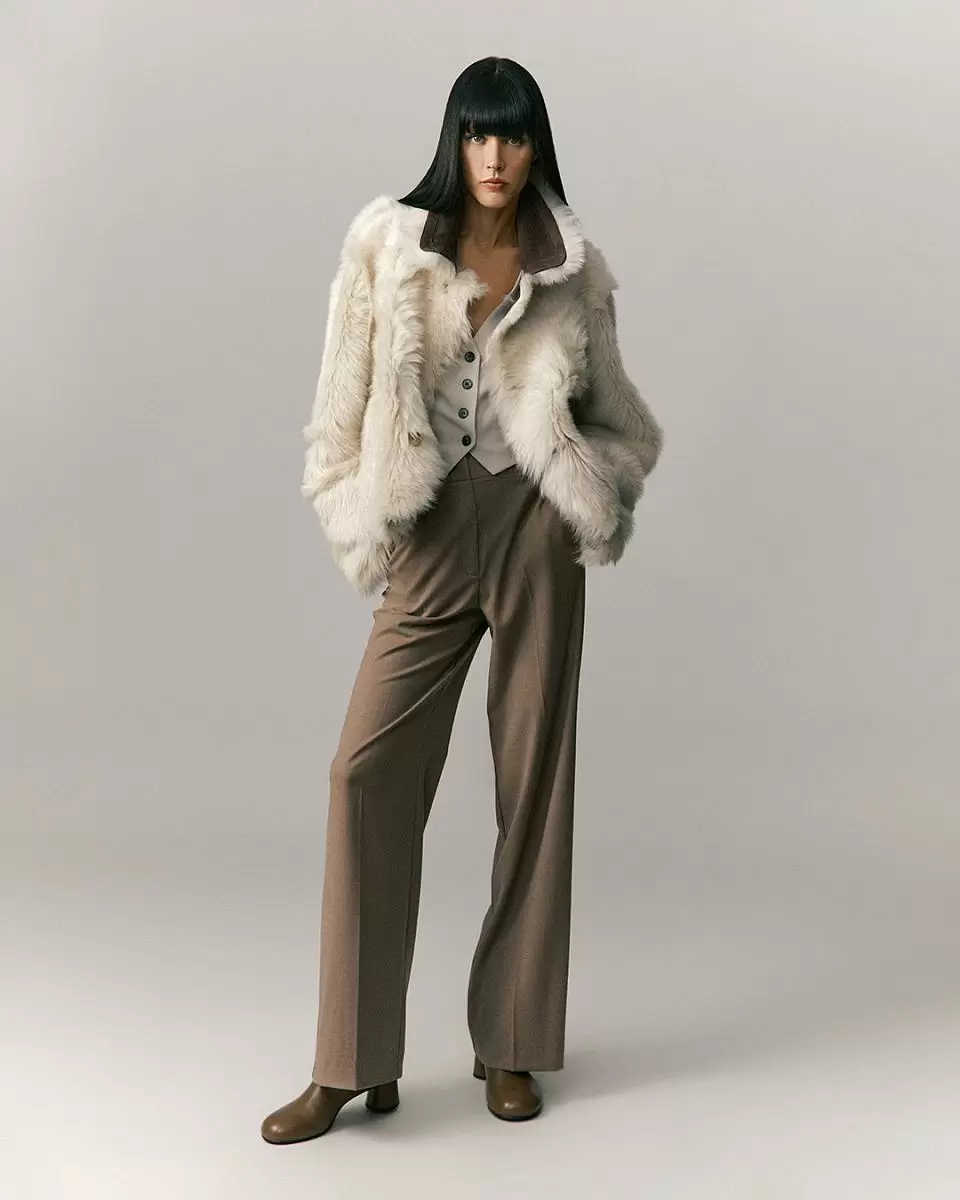 Шуба двусторонняя укороченная Oversize Тирамису - 9