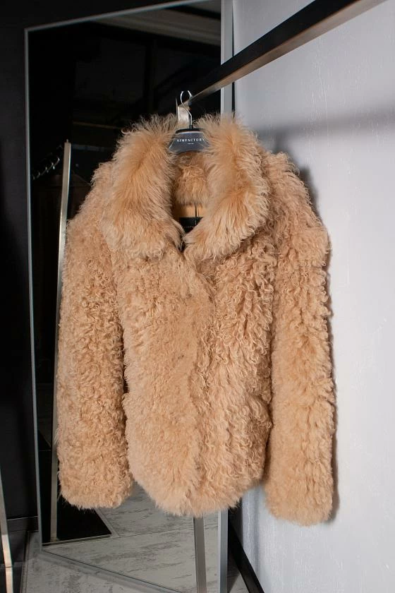 Шуба удлиненная односторонняя Oversize Песочный