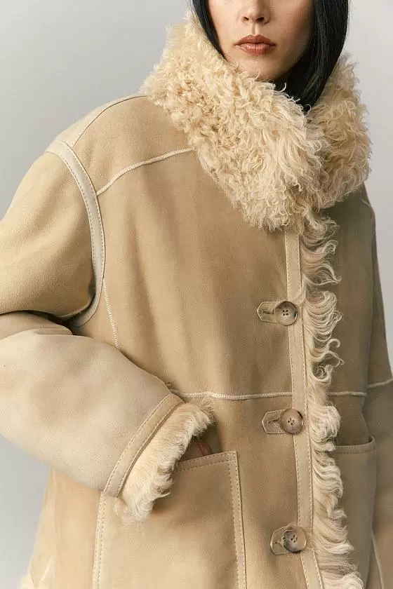 Шуба двусторонняя на пуговицах Oversize Песочный