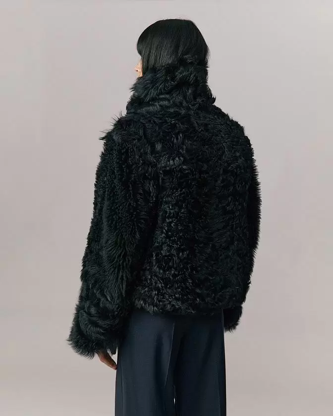 Шуба двусторонняя укороченная Oversize Чёрный