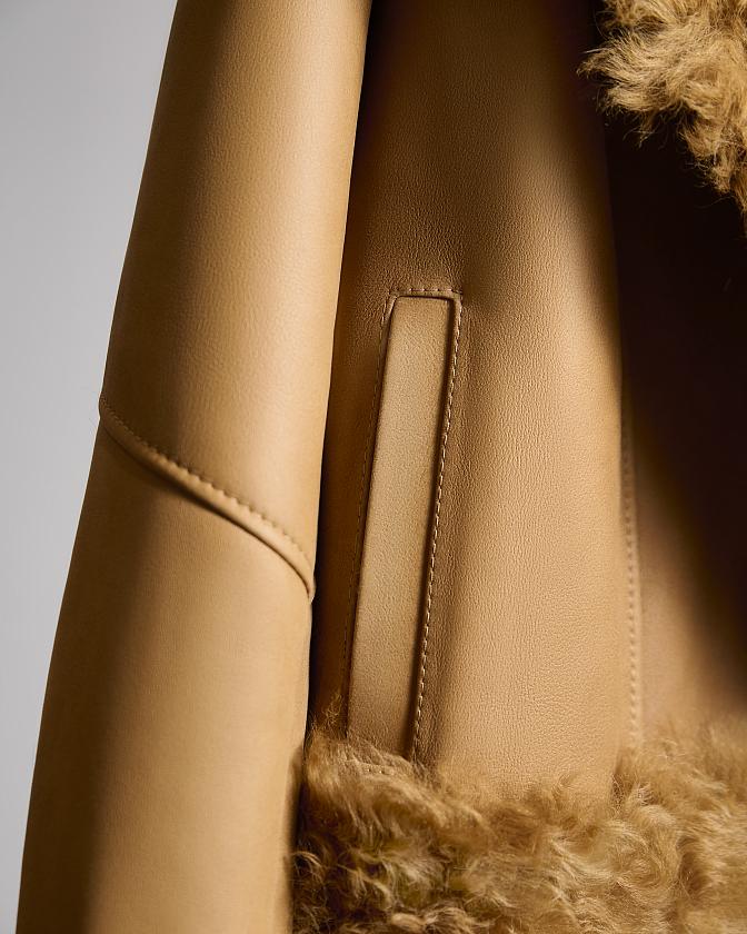 Дубленка Oversize Карамель