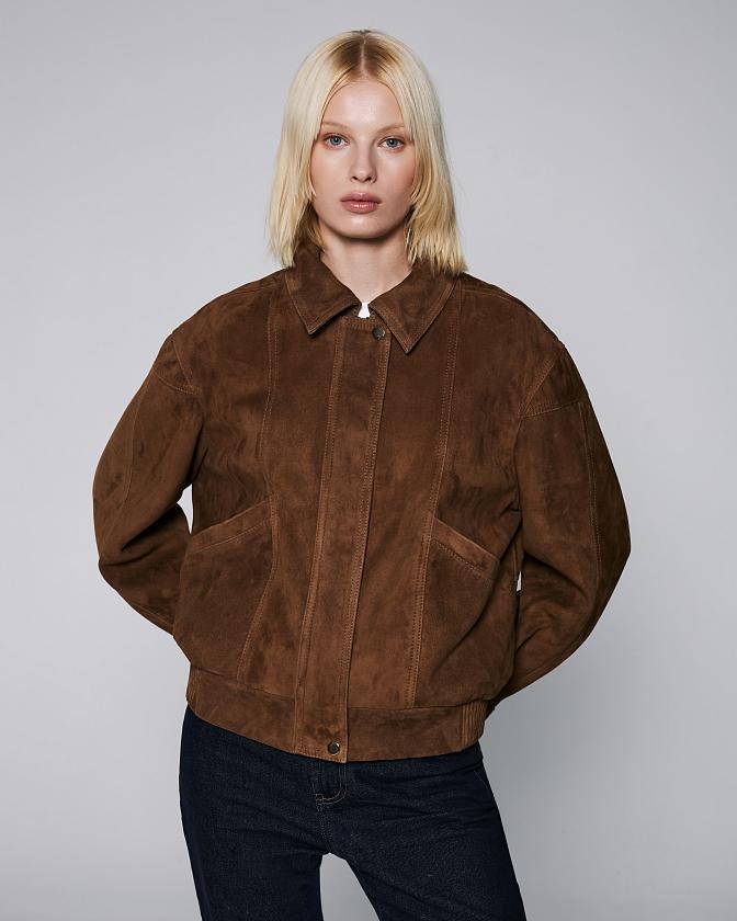 Бомбер в замше Коньяк